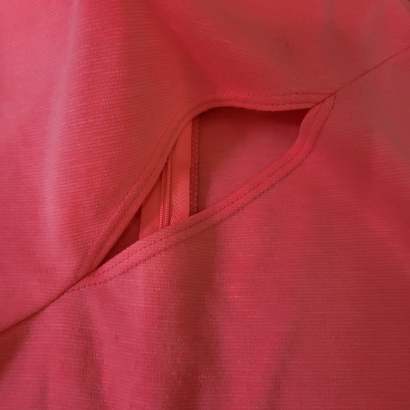 Guess Y2K Hit Pink Crop Top Size Medium - Picture 5 of 8